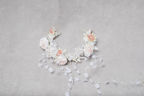 Romantic bridal half wreath Hair vines Wedding pastel headpiece Light peach Ivory wreath Crown for bride White half wreath Magaela Haarkranz