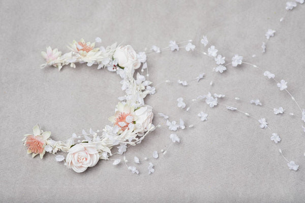 Romantic bridal half wreath Hair vines Wedding pastel headpiece Light peach Ivory wreath Crown for bride White half wreath Magaela Haarkranz