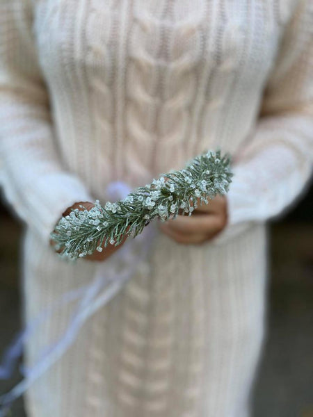Winter frozen wreath Flower crown with pine needles Christmas Wreath for bride Christmas wreath Magaela Green and white Magaela Natural