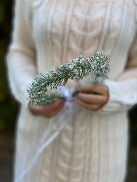 Winter frozen wreath Flower crown with pine needles Christmas Wreath for bride Christmas wreath Magaela Green and white Magaela Natural