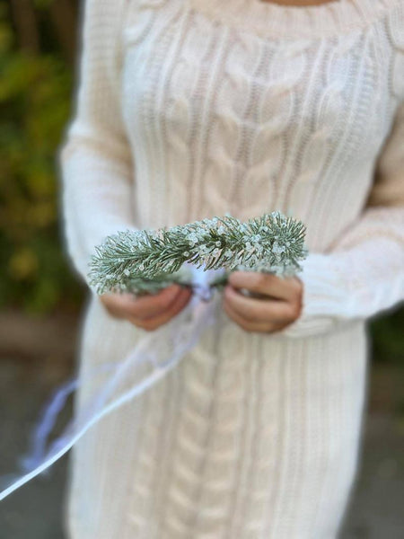 Winter frozen wreath Flower crown with pine needles Christmas Wreath for bride Christmas wreath Magaela Green and white Magaela Natural