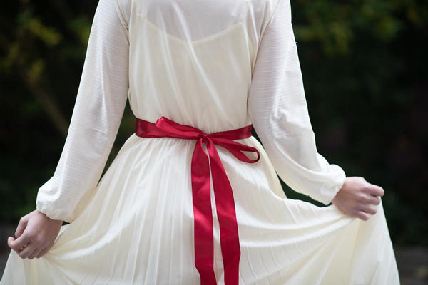 Wedding belt with red roses