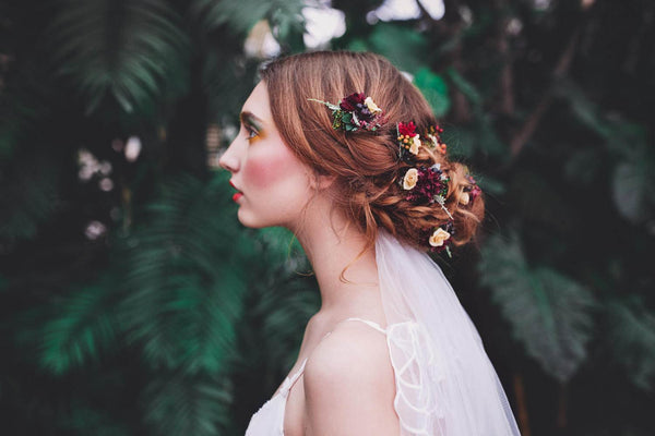 Burgundy flower hairpins and comb