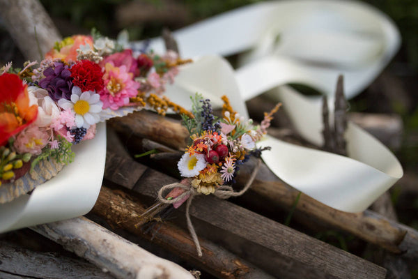 Colorful corsage for groom  Romantic boho boutonniere Wedding buttonhole Meadowy style Corsage from wild flowers Wedding accessories