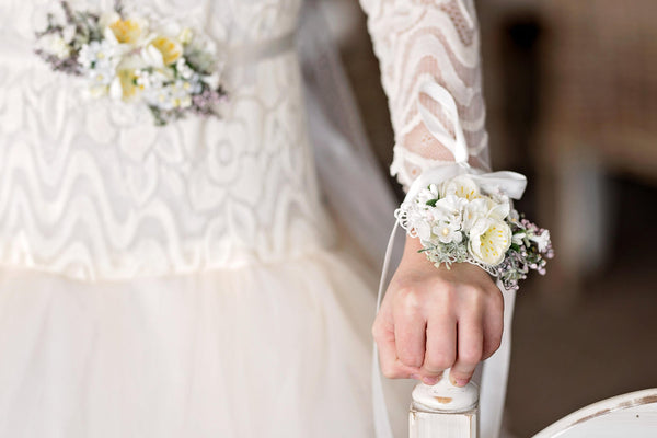 First holy communion bracelet Wrist corsage for girls Ivory Ribbon Bridesmaid bracelet Magaela accessories White flower bracelet
