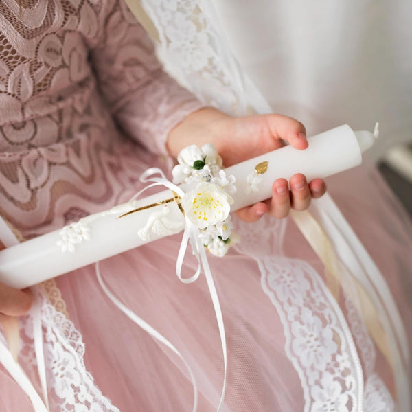 Communion candle flower wreath