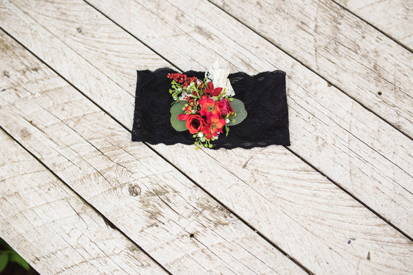 Wedding Garter Red and black garter Elegant garter Wedding accessories Flower Garter for bride Wedding garter Bridal floral Bridal garter