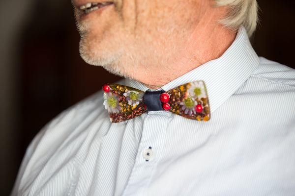 Wedding wooden bow tie
