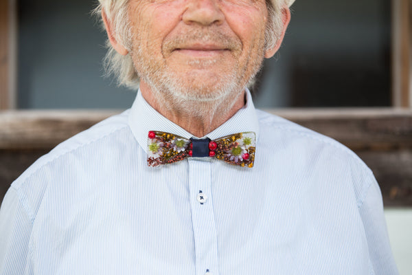 Wedding wooden bow tie
