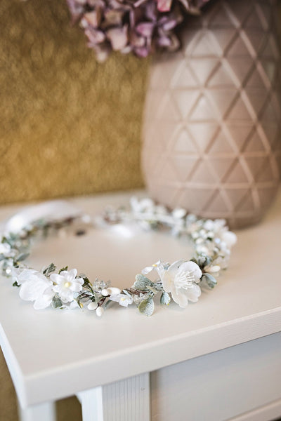 White hair crown for first holy communion Floral wreath Hair flowers Floral hair accessories Hair vine for girls Magaela Handmade