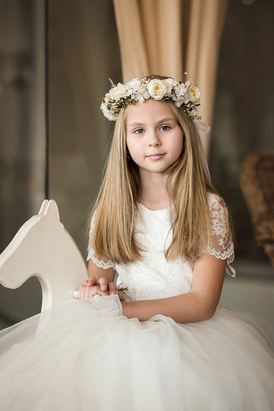 Hair crown with long veil for first holy communion White floral wreath Floral accessories Hair accessories Magaela Handmade
