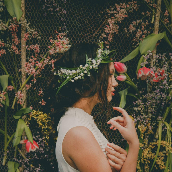 White and green floral hair arrangement Flower hair vine Hair flowers Wedding hair accessories Hair wreath Bridal accessories Handmade