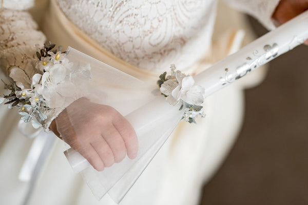 White communion bracelet 2021 Communion wrist corsage Bridesmaid bracelet Magaela accessories White floral bracelet Handmade Flower bracelet