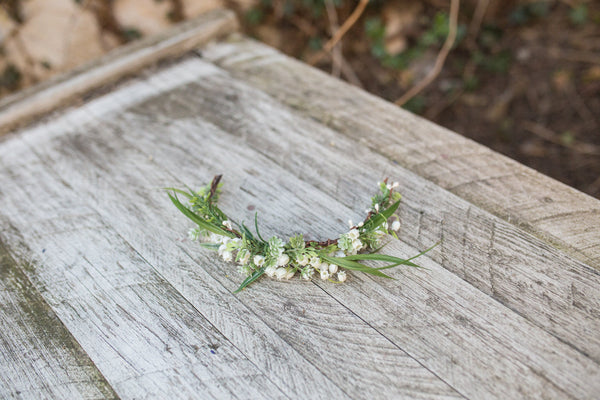 White and green floral hair arrangement Flower hair vine Hair flowers Wedding hair accessories Hair wreath Bridal accessories Handmade