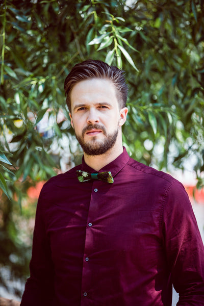 Greenery wooden resin bow tie with fern and succulents Men's accessories Wedding accessories Floral wooden bow tie Magaela accessories Resin