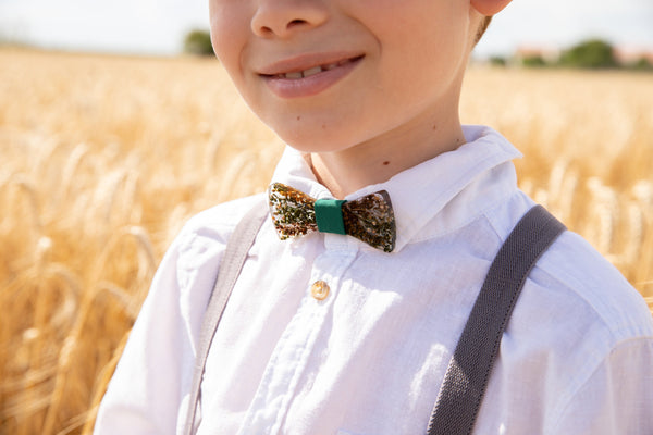 Brown and green wooden resin bow tie