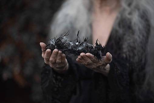 Halloween half wreath with spider web Black hair crown Halloween hairband Hair crown for halloween Black hairband Evil queen Mean queen