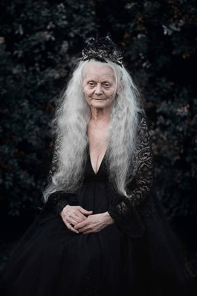 Halloween hair wreath Black hair crown Halloween hairband Flower hair wreath Hair crown for halloween Black hairband Evil queen Mean queen