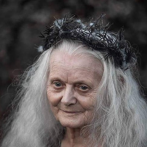 Halloween half wreath with spider web Black hair crown Halloween hairband Hair crown for halloween Black hairband Evil queen Mean queen