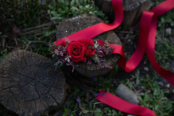 Wedding belt with red roses