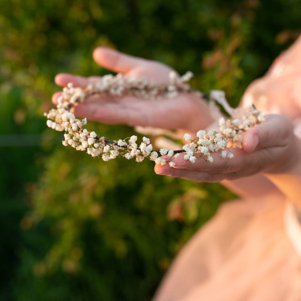 Baby's breath flower crown Natural bridal hair wreath Preserved baby's breath crown Wedding accessories Crown for bride Magaela Flower vine