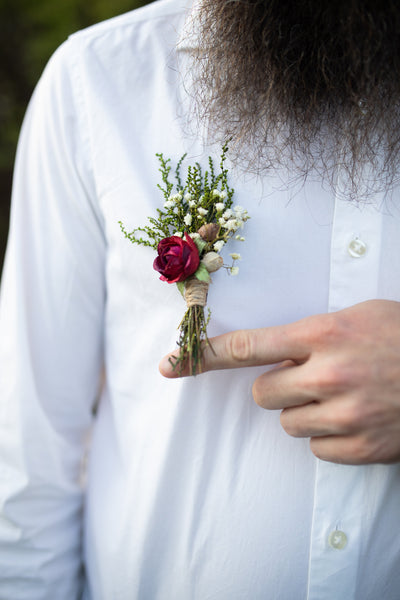 Burgundy boutonniere Groom's corsage Burgundy and ivory buttonhole Flower boutonniere for groom Handmade Magaela accessories