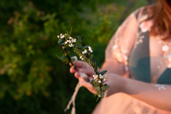 Natural greenery wedding hair crown Bridal flower hair wreath Baby's breath Magaela accessories Handmade hair wreath Greenery Wedding