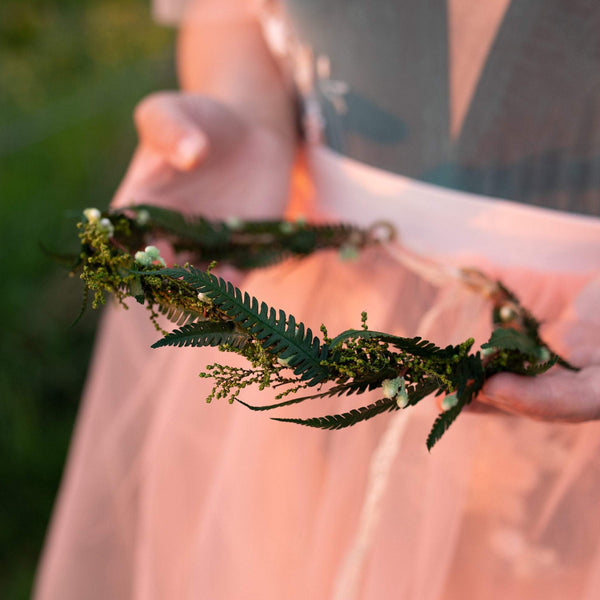 Greenery flower crown with ferns Bridal accessories Greenery wedding Woodland style crown Fern hair wreath Fairy Magaela accessories