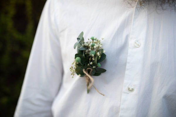 Greenery groom's boutonniere Wedding boutonniere Flower accessories Eucalyptus boutonniere Flower buttonhole Groomsmen Magaela accessories