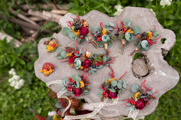 Wedding boutonniere in autumn colours Groom's boutonniere Flower boutonniere for groomsmen Bestman accessories Witness Magaela Handmade