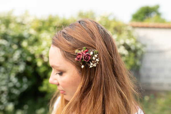 Wedding burgundy flower hair clip Bridal accessories Baby's breath clip Magaela accessories Wedding flower clip Red wine hair piece Handmade