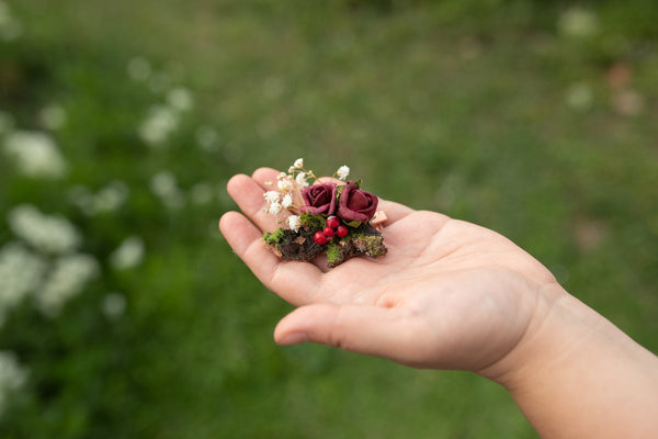 Wedding burgundy flower hair clip Bridal accessories Baby's breath clip Magaela accessories Wedding flower clip Red wine hair piece Handmade