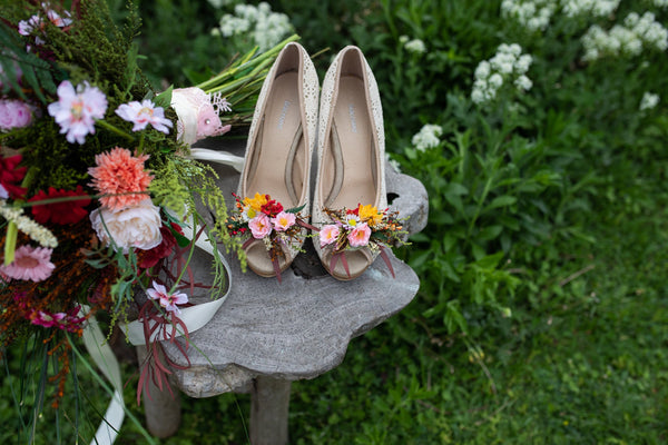 Summer flower shoe clips