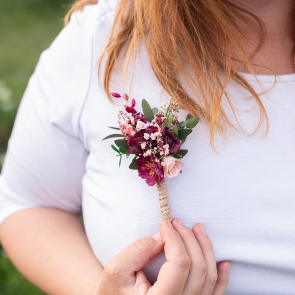 Romantic pink and burgundy boutonniere Wedding red boutonniere Groom's boutonniere Flower accessories Wedding accessories Magaela Handmade