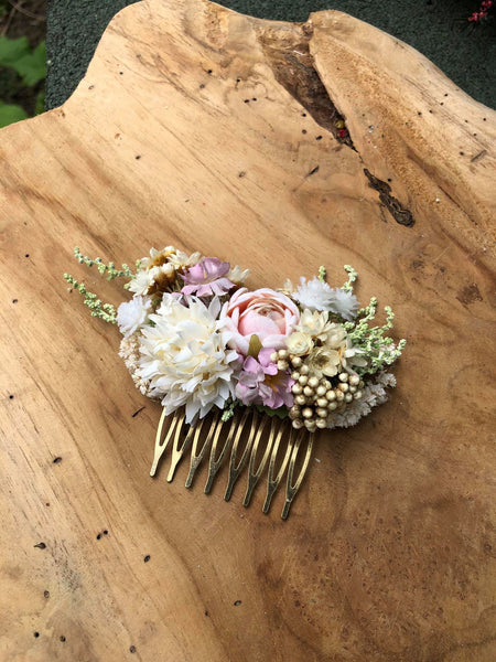 Pastel wedding hair comb Bridal flower comb Magaela accessories Romantic flower jewellery Peony Baby's breath comb Wedding 2021