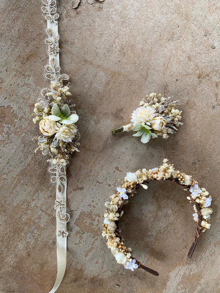 Romantic boutonniere in pastel colours Ivory buttonhole Handmade groom's corsage Wedding Ivory flower buttonhole