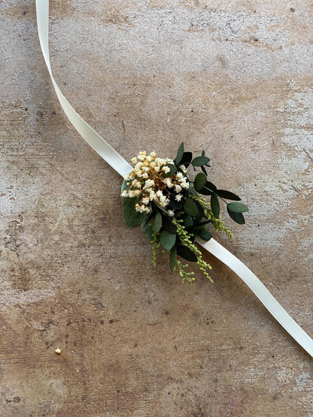 Greenery wedding bracelet Bridal flower bracelet  Flower wrist corsage for bridesmaid Magaela accessories Wedding accessories Flower jewelry