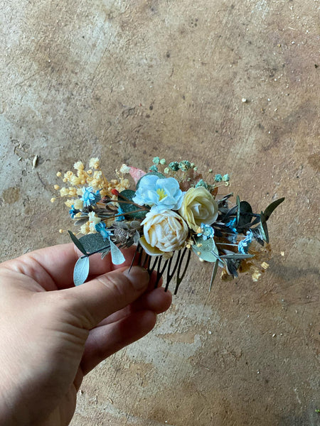 Blue and ivory wedding hair comb with baby's breath Hair accessories Bridal comb Magaela accessories Fashion Handmade product Hair flowers