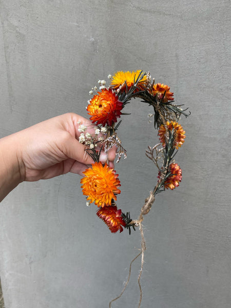 Natural flower hair wreath Wedding wreath Flower hair wreath Orange Bridal hair wreath Magaela Hair accessories Autumn flower crown Fall