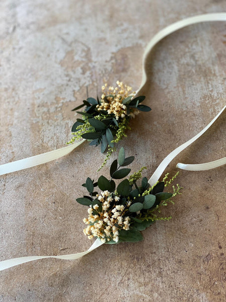 Greenery wedding bracelet Bridal flower bracelet  Flower wrist corsage for bridesmaid Magaela accessories Wedding accessories Flower jewelry