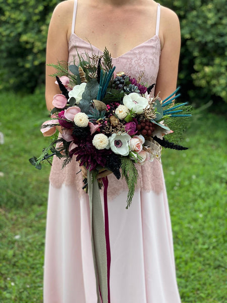 Elegant wedding bouquet Burgundy Ivory Bridal bouquet Flower Bridesmaid Bouquet Plum Artificial Bouquet Magaela accessories Personalised