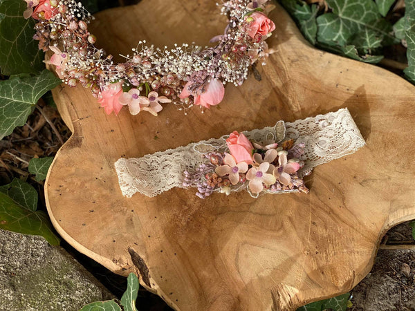 Pink flower wedding garter Blush Bridal garter Flower garter for bride Pink accessories for bride Magaela Wedding garter on lace Uni size