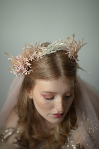 Vintage flower hair wreath Greek goddess  Flower crown Pampas grass crown Flower accessories Magaela accessories Wedding ruscus crown