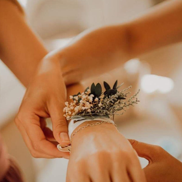 Greenery wedding bracelet Bridal flower bracelet  Flower wrist corsage for bridesmaid Magaela accessories Wedding accessories Flower jewelry