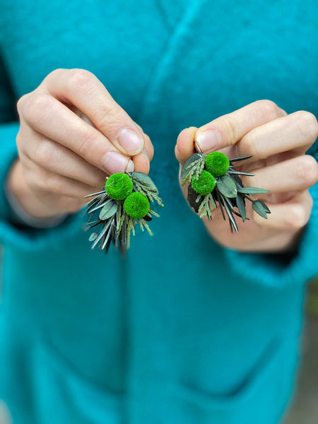 Green flower earrings Forest earrings Woodland Greenery style earrings Handmade Magaela Bridal accessories Winter earrings Christmas present