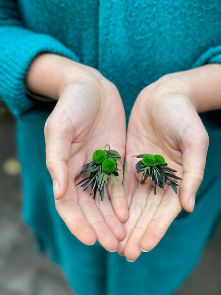 Green flower earrings Forest earrings Woodland Greenery style earrings Handmade Magaela Bridal accessories Winter earrings Christmas present