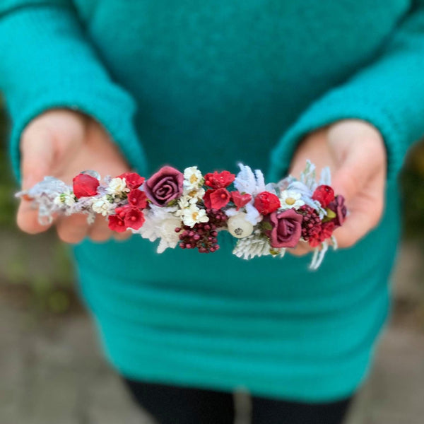 Christmas frozen wedding half wreath Bridal crown White and red headpiece Winter flower crown Winter photoshoot Christmas present Magaela
