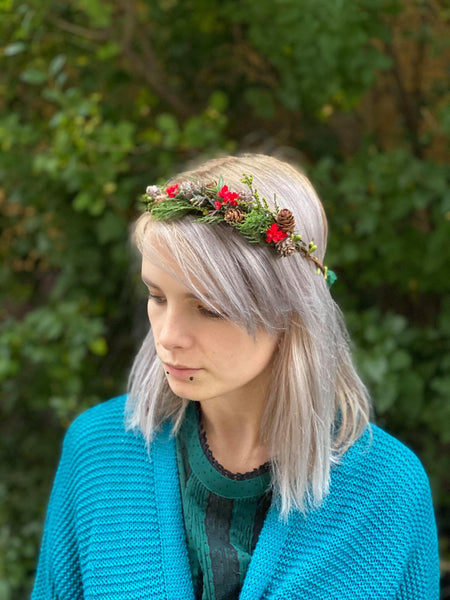 Set of christmas woodland flower crowns for mummy and daughter Forest photoshoot Christmas present for girl Mother and daughter wreath Xmas
