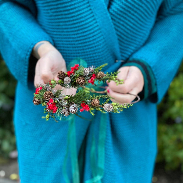Set of christmas woodland flower crowns for mummy and daughter Forest photoshoot Christmas present for girl Mother and daughter wreath Xmas