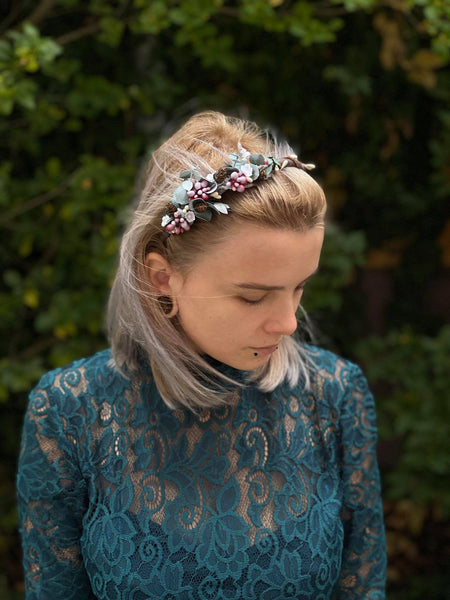 Romantic winter headband